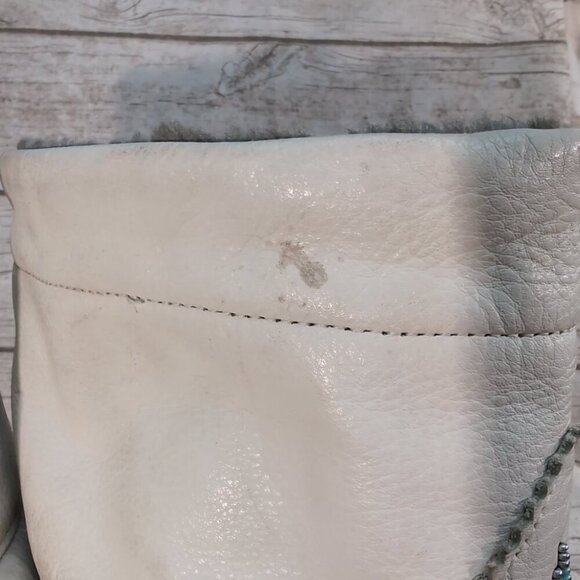 Manitobah Mukluks White Rabbit Fur Leather Winter Boots – Women’s Size 6 - Picture 4 of 14